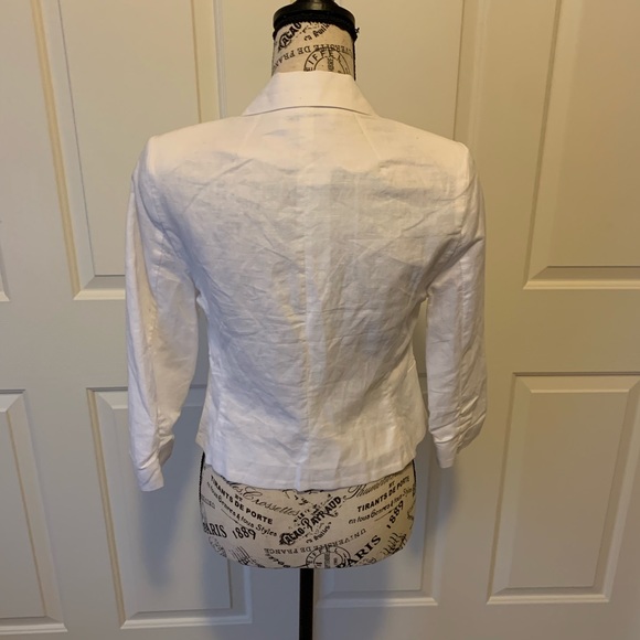 Bajee Collection Linen-Like White Blazer - Picture 3 of 8